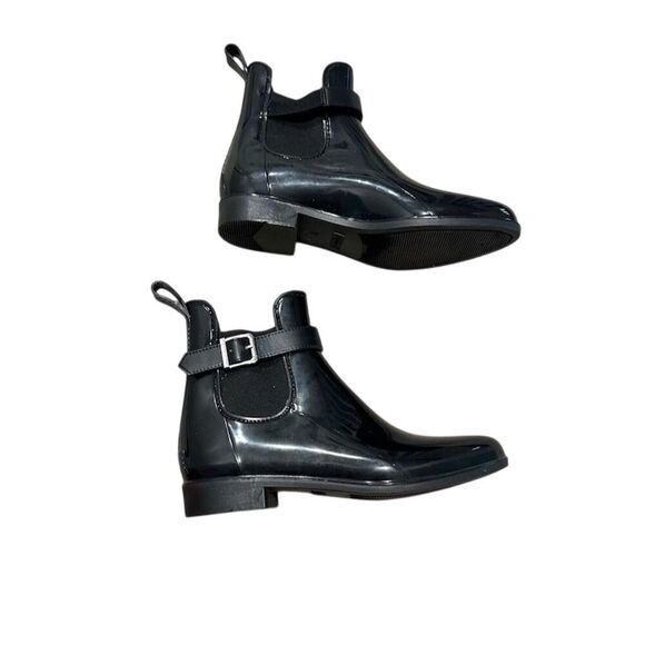 Marc Fisher Women's Black Ankle Rain Boots Size 7 Glossy Buckle Detail - Picture 1 of 3